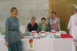 Мастер-класс по вышиванию марийских орнаментов.