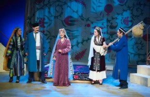 Восточная премьера: в Уфе прошел бенефис Гульшат Гайсиной