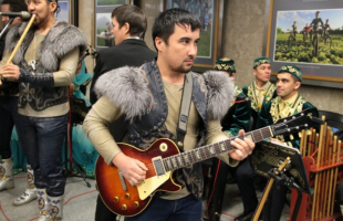 Башкирские музыканты выступили с проектом «Праздник курая. Музыка, рождённая ветром» в Москве