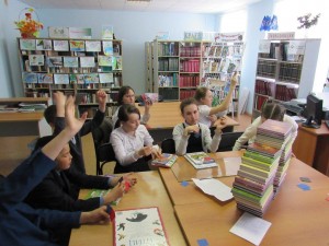 Литературный час «Нам голос Анны вновь звучит…»
