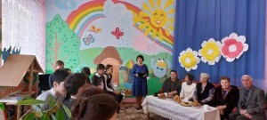 «Поговорим стихами о маме»