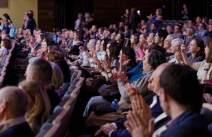 Народная артистка Башкортостана Айгуль Муратова отметила юбилей вместе с родным оркестром