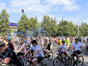 Конкурсная развлекательная программа«День рождения велосипеда»