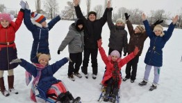 Игровая программа «Ура, первый день зимы!»