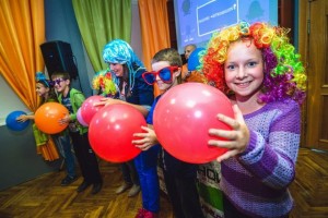 Конкурсно–игровая программа «В стране детства»