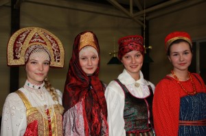 Познавательный час «Матрешка - символ России»