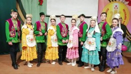 Фольклорный час «В мире национального костюма»