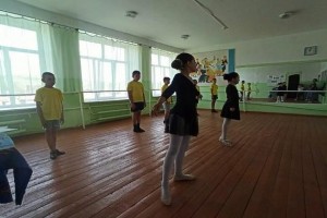 Мастер-класс «Приседаем три, четыре».