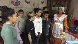 Экскурсия в краеведческий музейный уголок «История рядом»