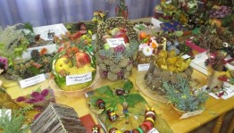 Конкурс- выставка поделок из природных материалов «Безнен кулдан килэ»