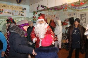 Дискотека « Здравствуй Новый год!»
