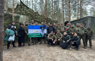 Артисты Нефтекамской филармонии поддержали участников СВО на передовой