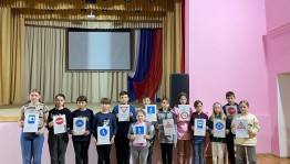 Игровая программа к Дню рождения светофора «У светофора нет каникул»