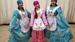 Флешмоб, посвященный Дню национального костюма «От истоков...»