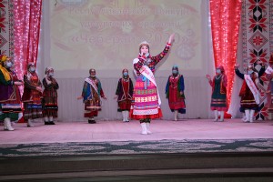 В Башкортостане состоялся онлайн-конкурс удмуртских красавиц «Чеберай – 2020»
