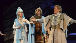 В Стерлитамаке состоялась премьера мюзикла «Урал Легендалары» («Легенды Урала»)