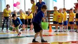 Игра-эстафета «Вместе веселей»