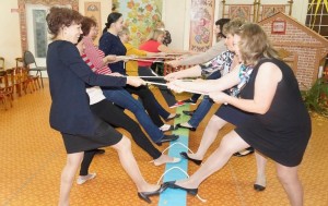 «Примите наши поздравления!»