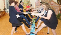 «Примите наши поздравления!»