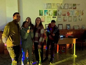 Вечер караоке «Поём любимые песни»