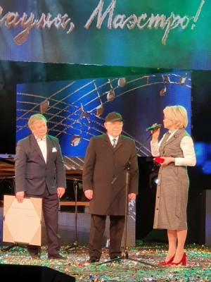 Рим Хасанов награжден медалью «Ал да нур сәс халҡыңа!»