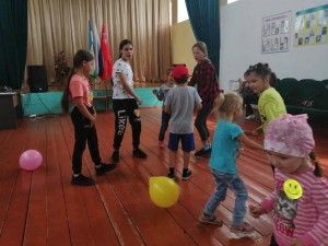 Развлекательная программа «Танцуй, танцуй»