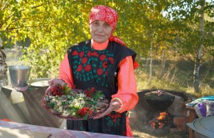 Южноуральские башкиры передали уникальные рецепты и свадебные традиции фольклорной экспедиции из Башкортостана