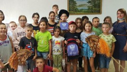 Литературно-игровая программа «Как жить без почты на планете?»