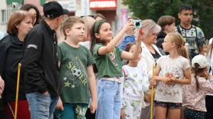 «Молодежь за мир и развитие»