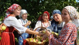 «Медово-яблочный Спас не пройдёт мимо нас»
