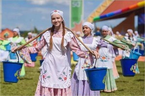 Мастер–класс «Волшебный узор: украшение татарского фартука»