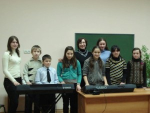 Мастер-класс по игре на клавишном синтезаторе «Инструмент-оркестр»