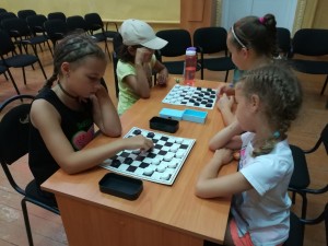 Шахматно–шашечный турнир «Твой ход»