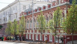 Яҙыусылар союзы төҙөкләндерелгән йортҡа ҡайтты