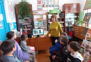 «Конституция – закон, по нему мы все живем!»