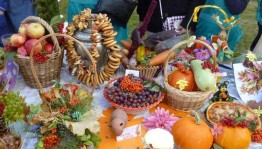 Осенняя ярмарка «Дары осени»