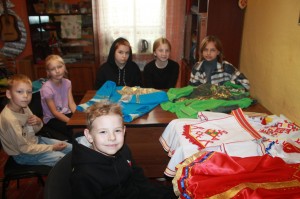 Игровая программа «Нарядимся по-русски»