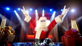 Развлекательная дискотека «С днем рождения,Дед Мороз»