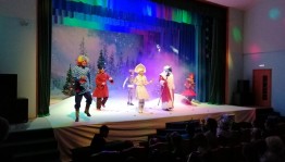 В Сибайском башкирском драмтеатре представили сказку «Новогодние приключения в лесу»