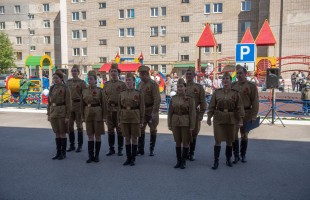 Артисты Салаватского башкирского театра поздравили ветерана Великой Отечественной войны Таиса Колышева