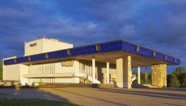 Русский драмтеатр приглашает на спектакли на Камерной сцене