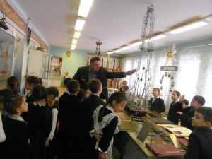 Книжная выставка «Конституция гарантии свободы человека и гражданина