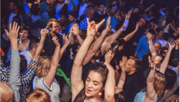 Танцевальная программа для молодежи «Дискотека 80х»