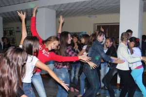 Дискотека «Танцуй, танцуй!»