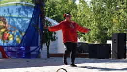 Развлекательная программа«Дискомания»