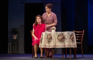 Уфимский татарский театр «Нур» представил премьеру спектакля «Весна моей зимы»