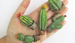 Мастер-класс «Керамическая брошь. Растение в горшочке»