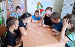 БиблиоКвиз «Листая книг его страницы»