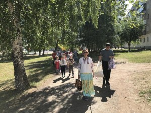 Экскурсия «С песней весело шагать…»