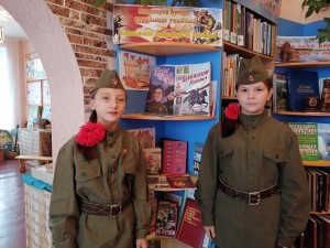 Час истории «Нет имени, есть звание солдат!», посвященный Дню воинской славы.